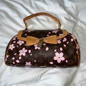 TAKASHI MURAKAMI X LOUIS VUITTON MONOGRAM BLOSSOM